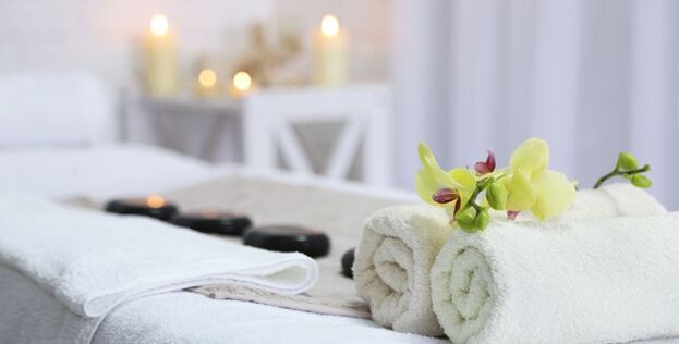 Peito unha mesa de masaxe de masaxe